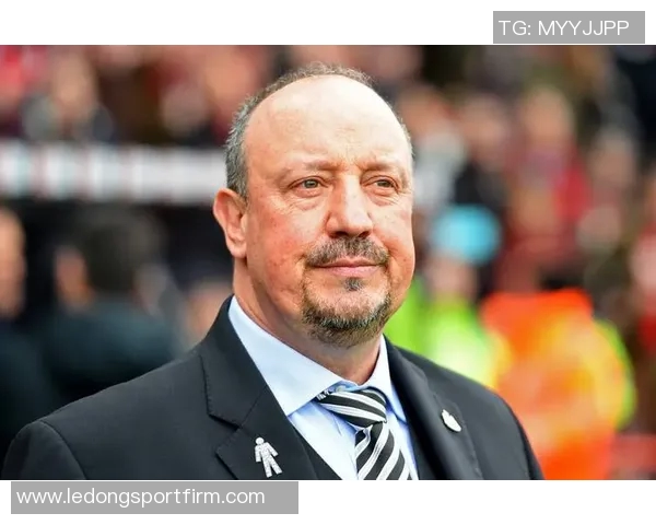 贝尼特斯即将加盟帕纳辛纳科斯执教未来充满期待