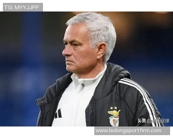 穆里尼奥在本菲卡葡萄牙杯赛中大胆变阵三中卫迎战对手