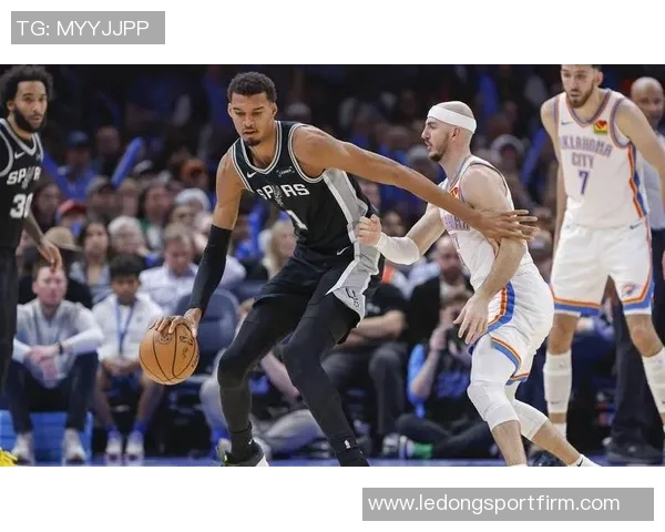 圣诞大战即将来临雷霆队文班信心满满期待更高专注度 圣诞大战即将来临雷霆队文班信心满满期待更高专注度