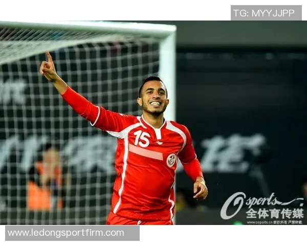 神奇扑救!王大雷在第18分钟成功挡住叶楚贵的近距离头球射门 神奇扑救!王大雷在第18分钟成功挡住叶楚贵的近距离头球射门