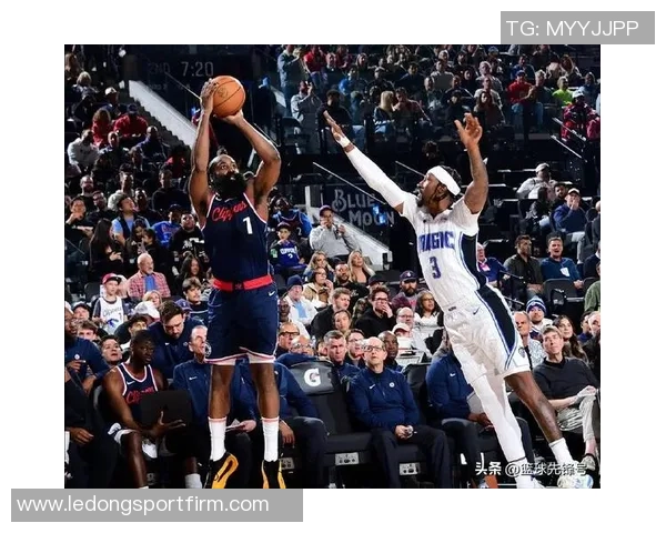 周四竞彩篮球分析:快船低迷状态对决状态火热的魔术队 周四竞彩篮球分析:快船低迷状态对决状态火热的魔术队