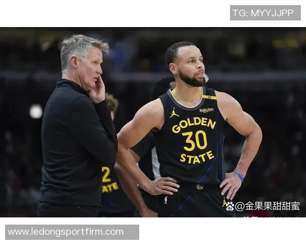 库里分享球队状态秘诀：每周赢球是保持良好状态的关键