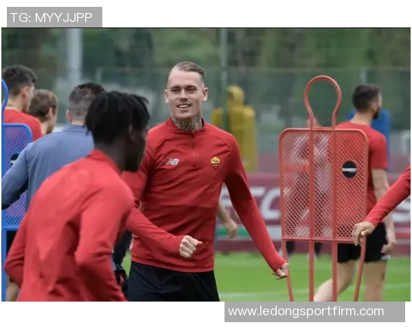 罗马客场挑战佛罗伦萨首发阵容公布齐米卡斯与克里斯坦特领衔出战