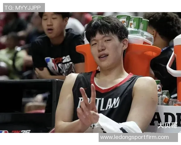 杨瀚森谈球队增重要求：我自然发展觉得自己挺好