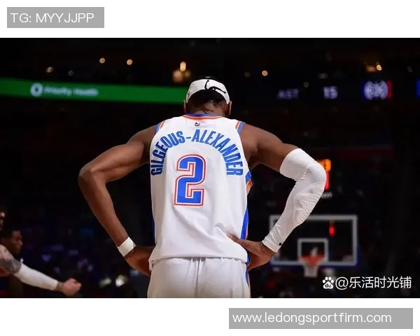 比尔盛赞莱昂纳德天赋卓越称其为篮球历史顶尖球员之一