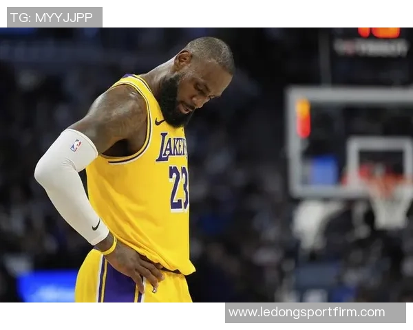 巴克利批评季前赛年轻球员表现詹姆斯短暂出场意义何在